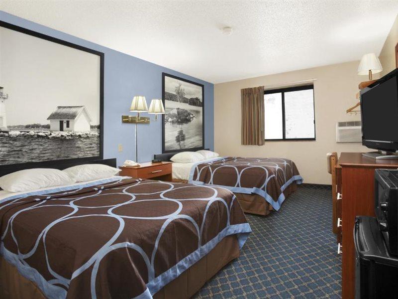Super 8 By Wyndham Massena Ny Motel Eksteriør billede