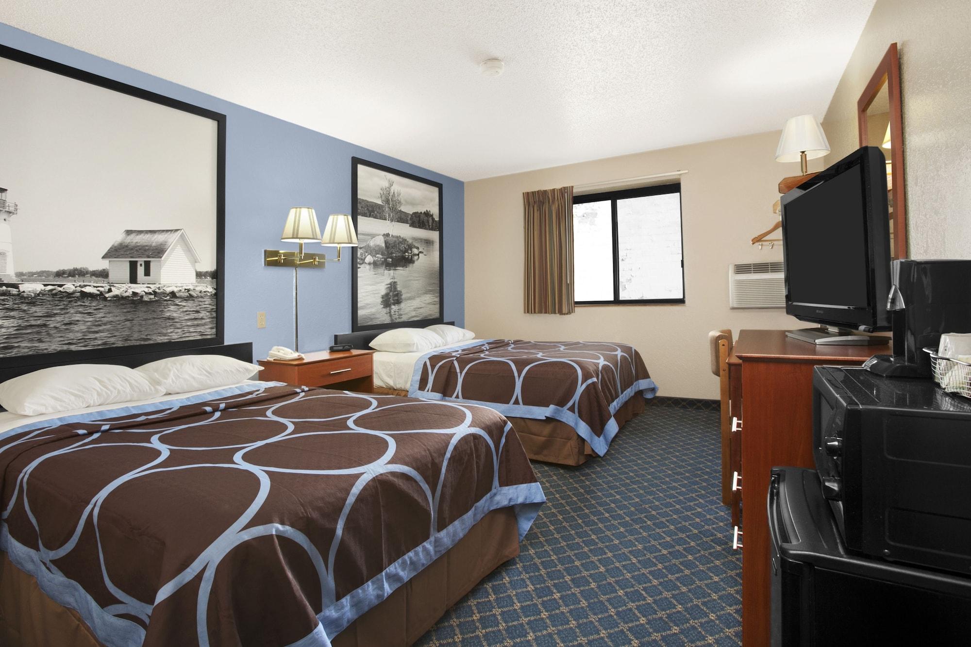Super 8 By Wyndham Massena Ny Motel Eksteriør billede