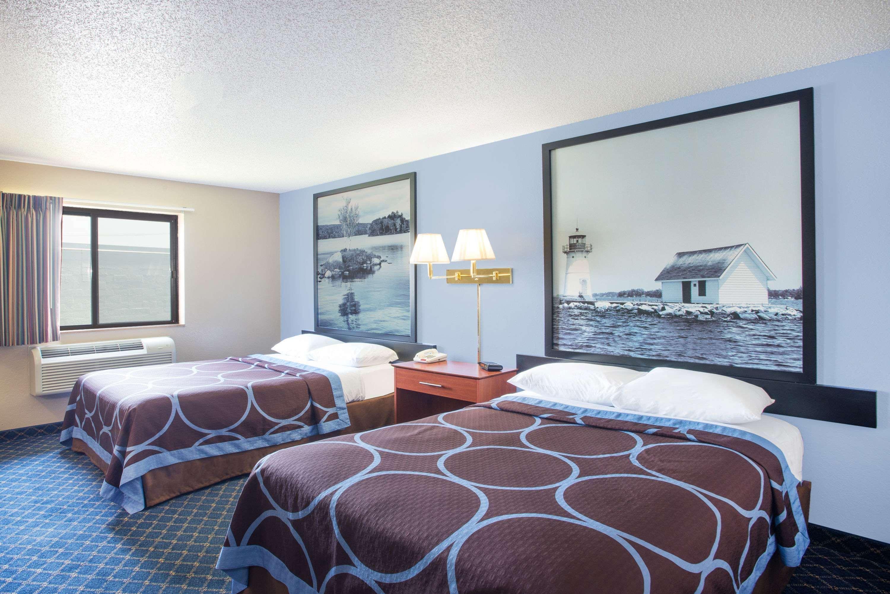 Super 8 By Wyndham Massena Ny Motel Eksteriør billede