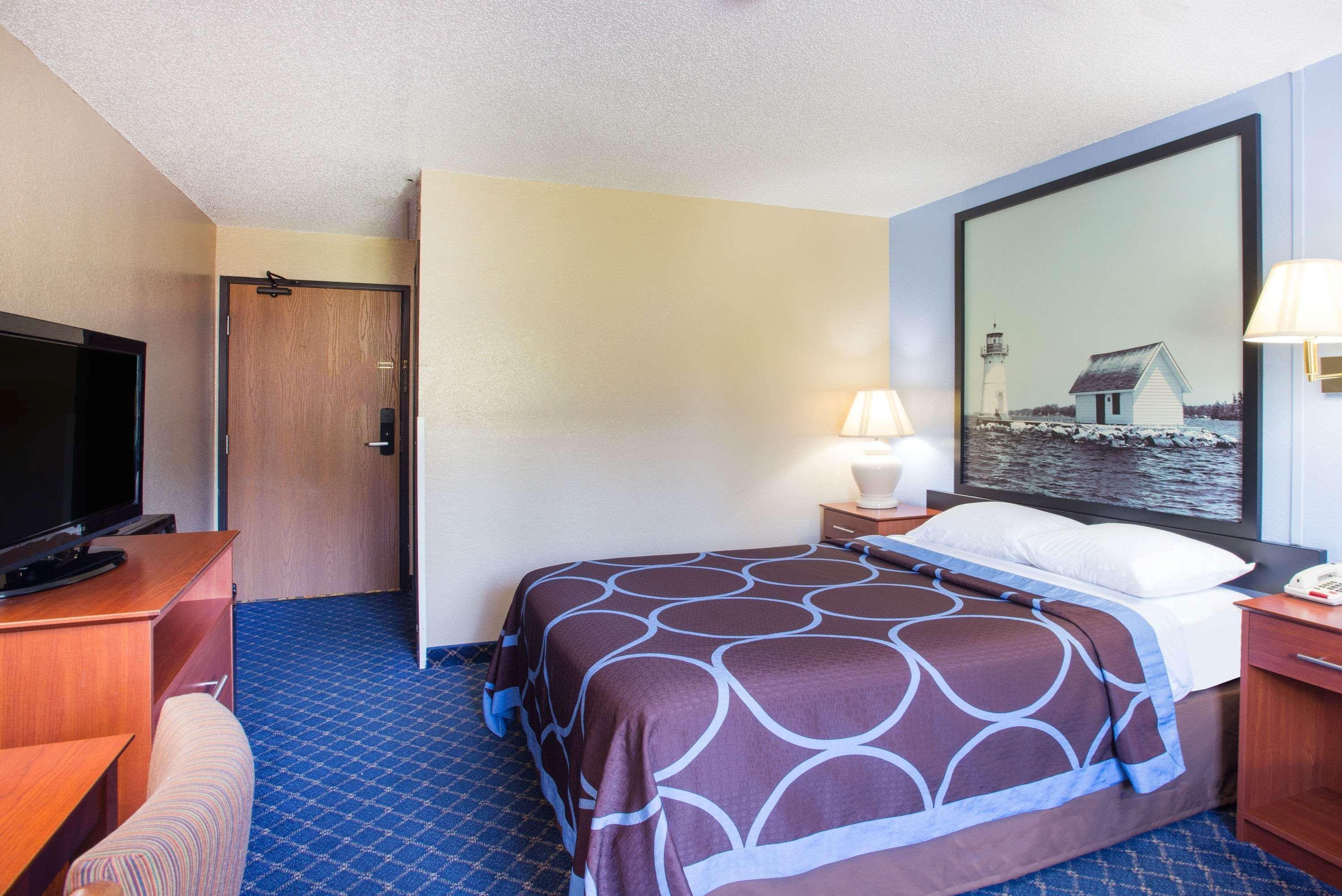 Super 8 By Wyndham Massena Ny Motel Eksteriør billede